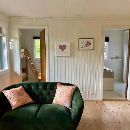 Cozy House Near 度假居 Vejby