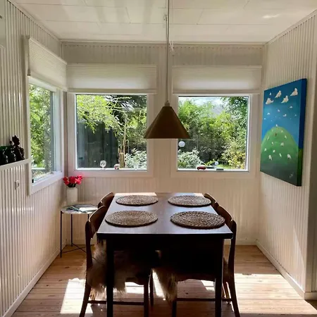 Cozy House Near 度假居 Vejby