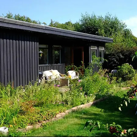 Cozy House Near 度假居
